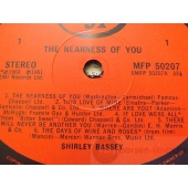 SHIRLEY BASSEY  