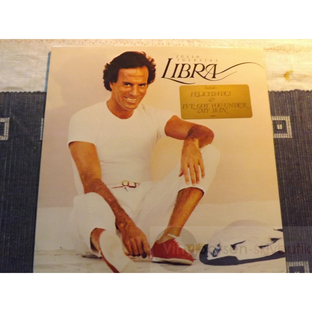 JULIO IGLESIAS  