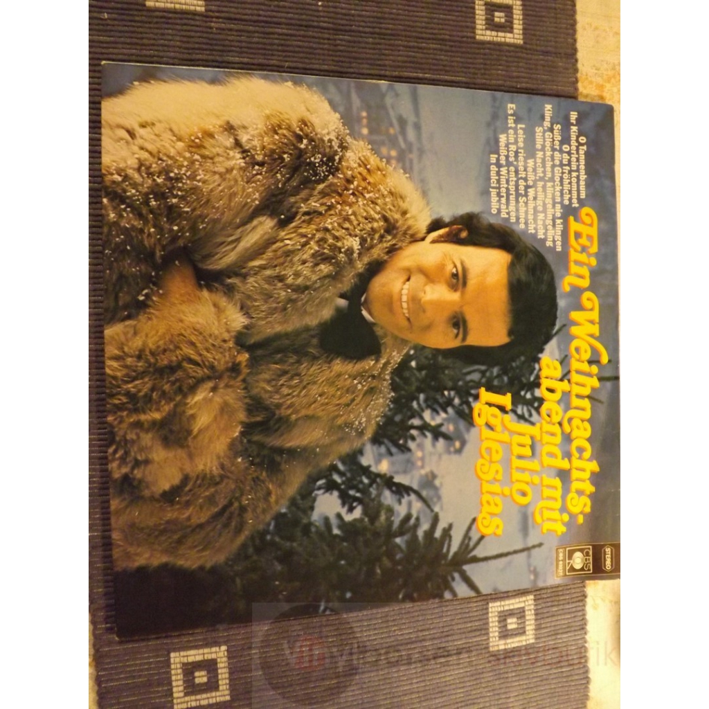 JULIO IGLESIAS  
