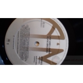 ELKIE BROOKS     