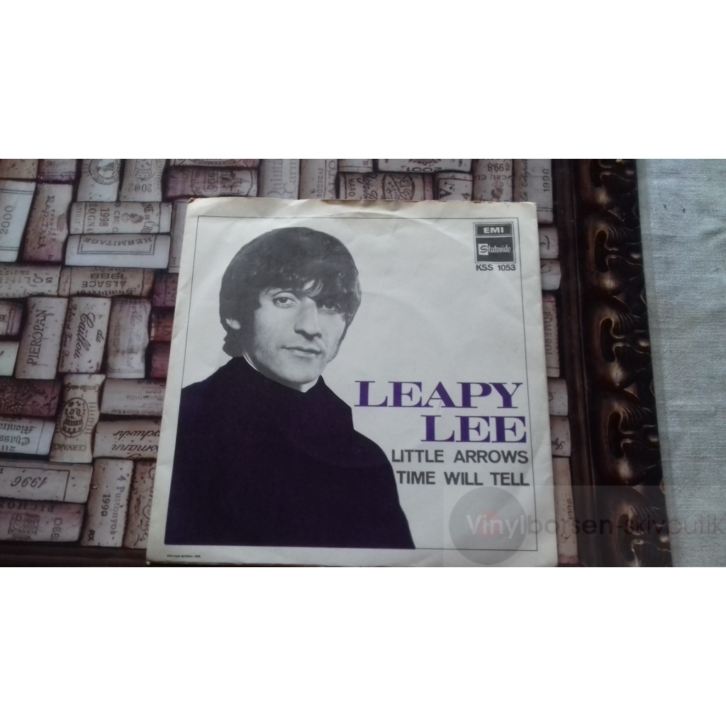 LEAPY LEE    