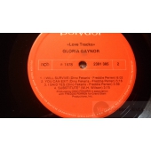 GLORIA GAYNOR    