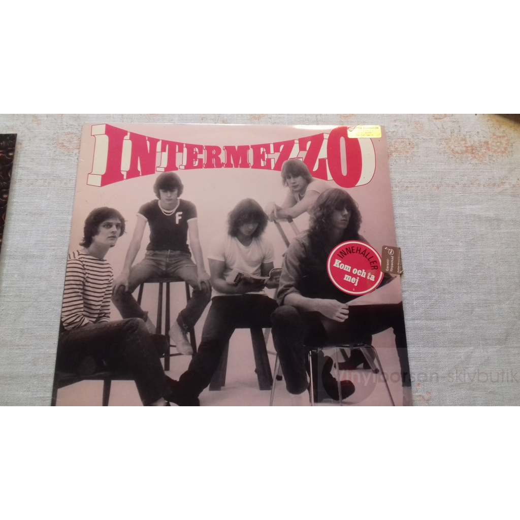 INTERMEZZO  