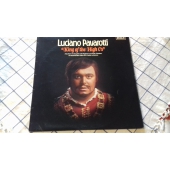 LUCIANO PAVAROTTI