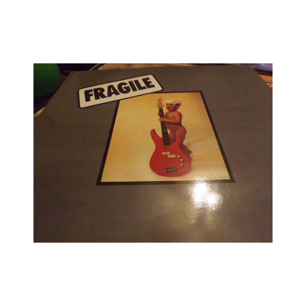 FRAGILE FRAGILE