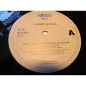 GEORGE MICAEL ELTON JOHN med poster