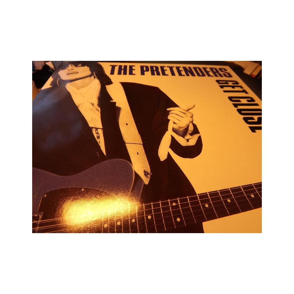 THE PRETENDERS GET CLOSE