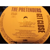 THE PRETENDERS GET CLOSE