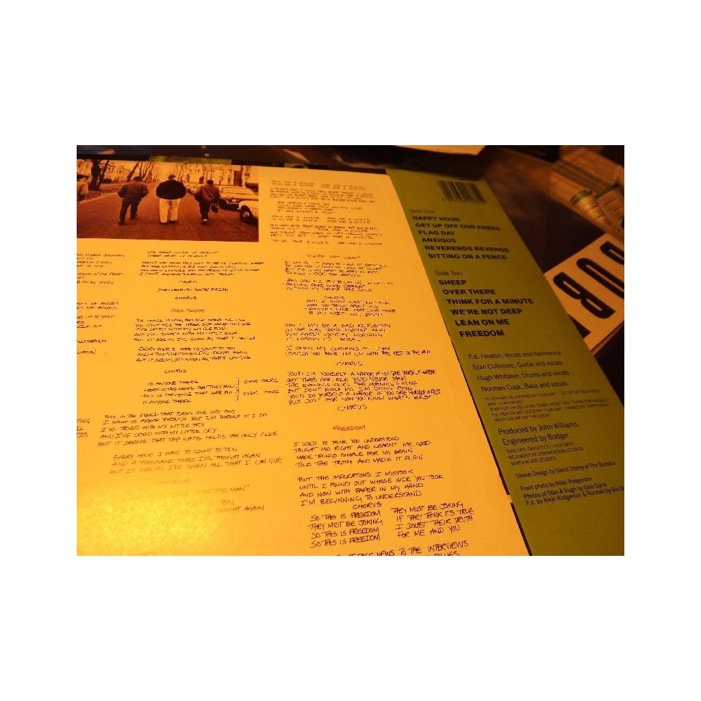 THE HOUSEMARTINS LONDON 0 HULL 4