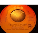 EARTH WIND &FIRE FALL IN LOVE 