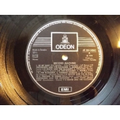 RECORD MACHINE A JOURNEY INTO YESTERDEY