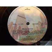 10 CC  BLOODY TOURISTS