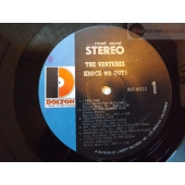 THE VENTURES KNOCK ME OUT!