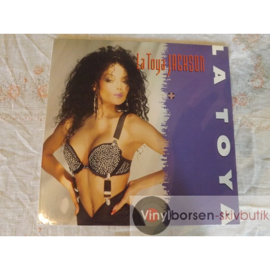 LA TOYA JACKSON  