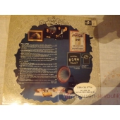 GUMMIBANDET  ,,,UR SPINDELVÄV OCH DAMM