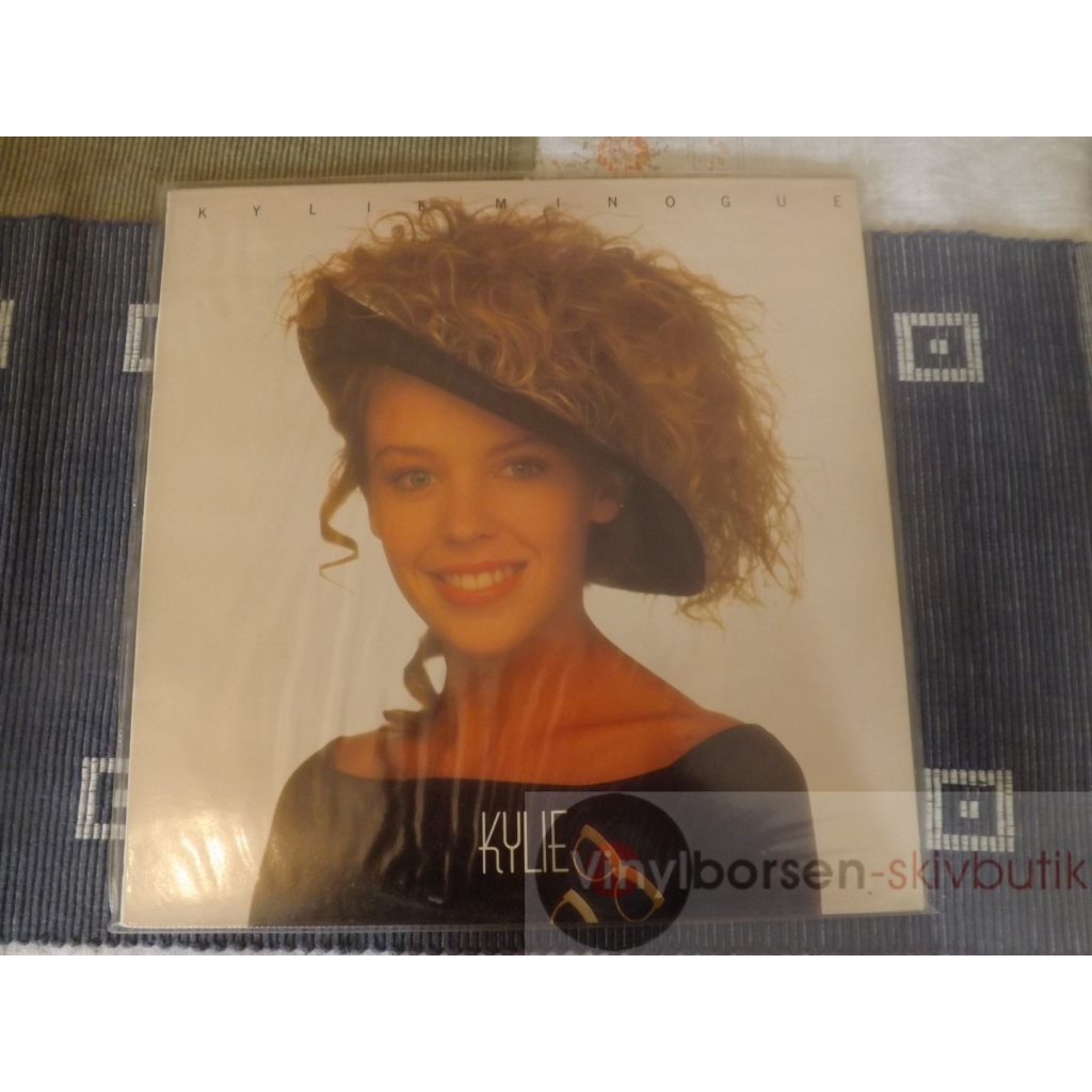 KYLIE MINOGUE  KYLIE