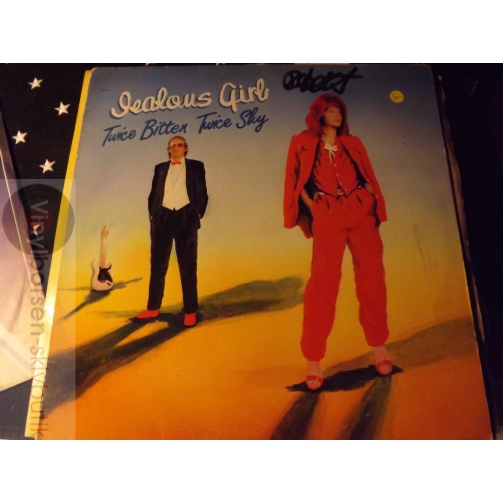 JEALOUS GIRL 