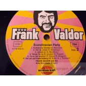 FRANK VALDOR  