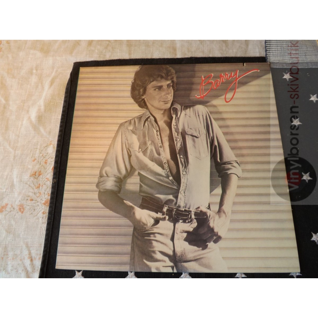 BARRY MANILOW