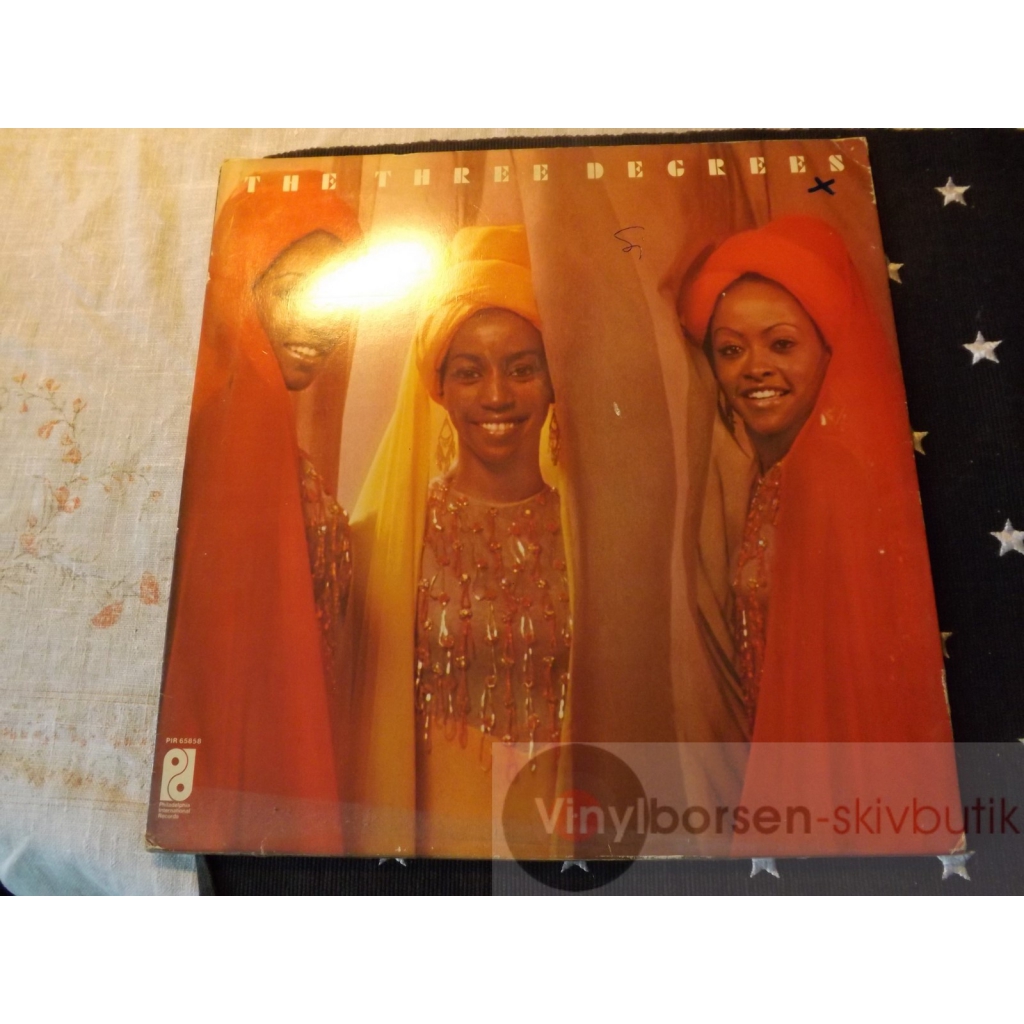 THE THREE DEGREES  
