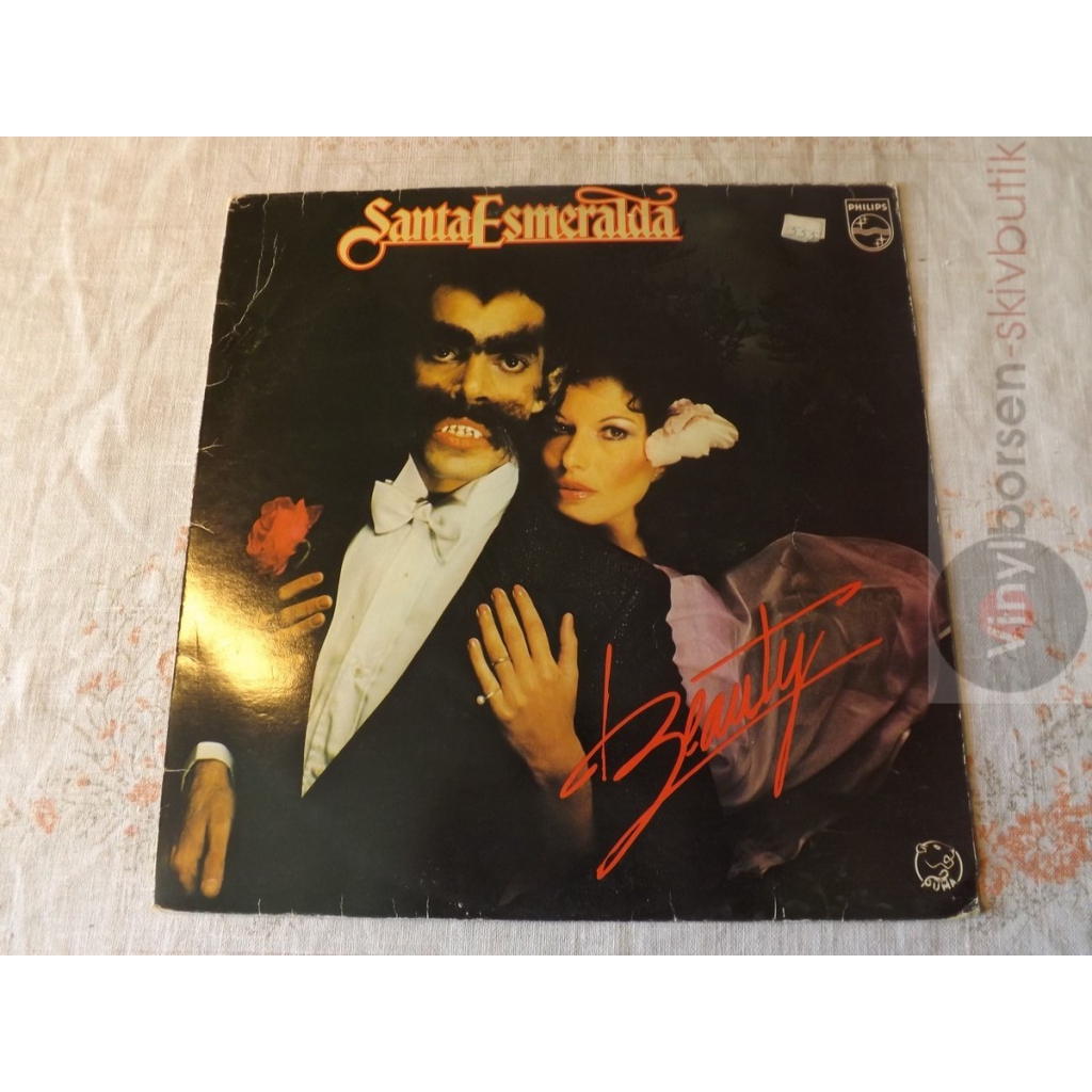 SANTA ESMERALDA  