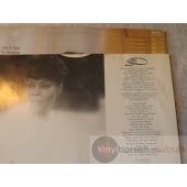 DIONNE WARWICK  