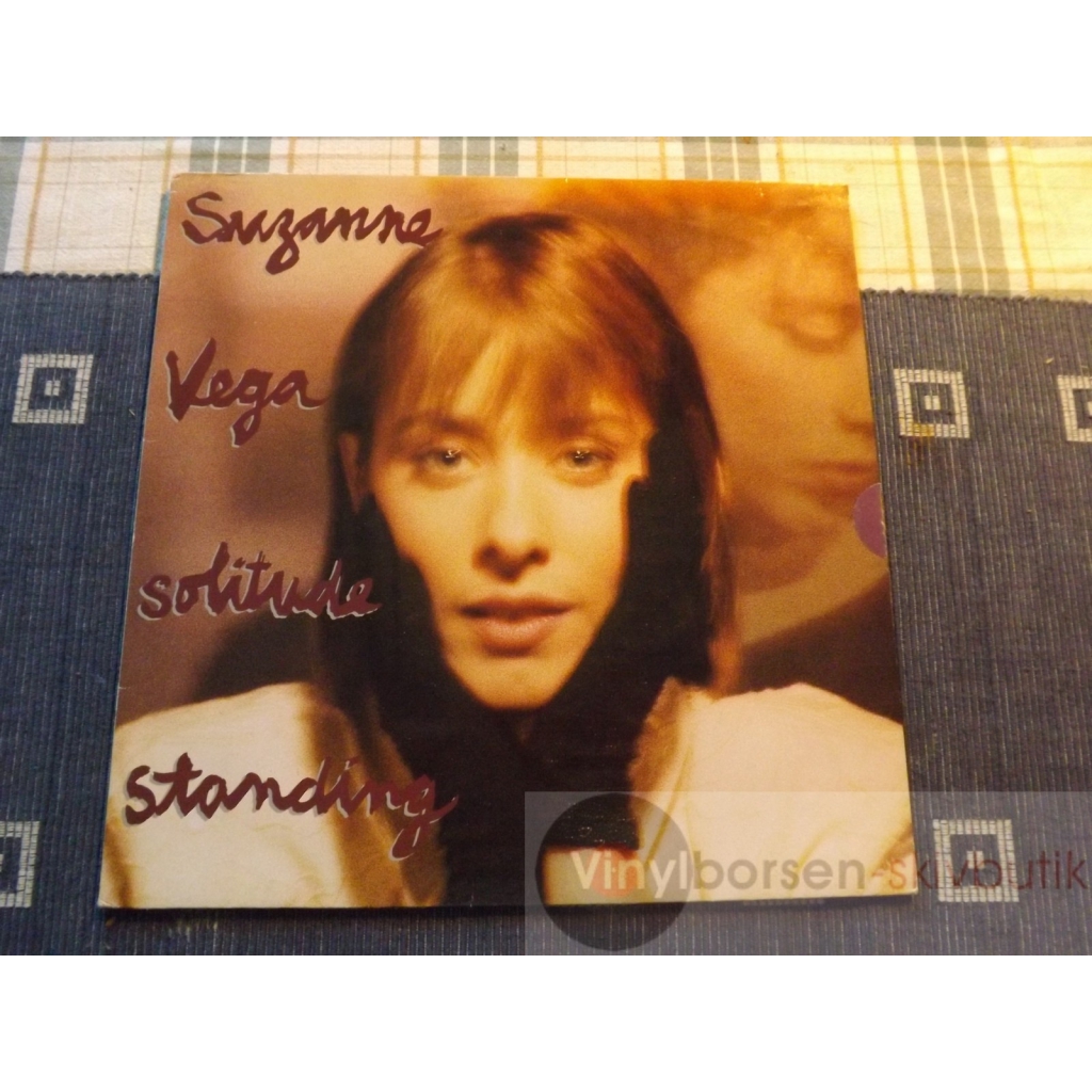 SUZANNE VEGA  