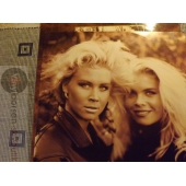 LILI & SUSSIE  