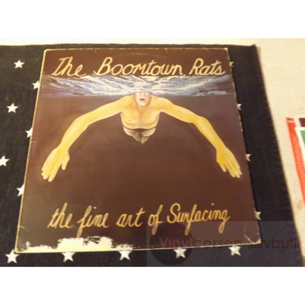  THE BOOMTOWN 
