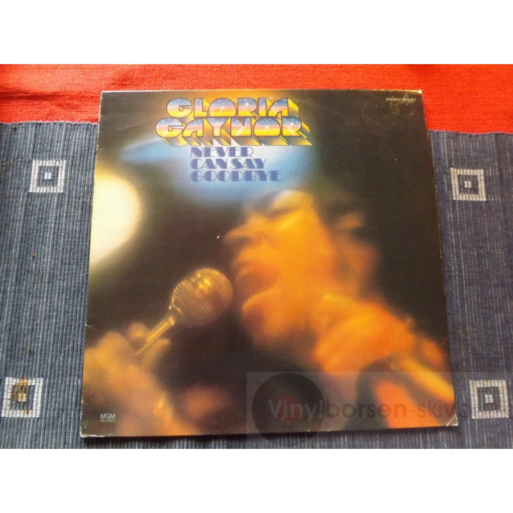 GLORIA GAYNOR   