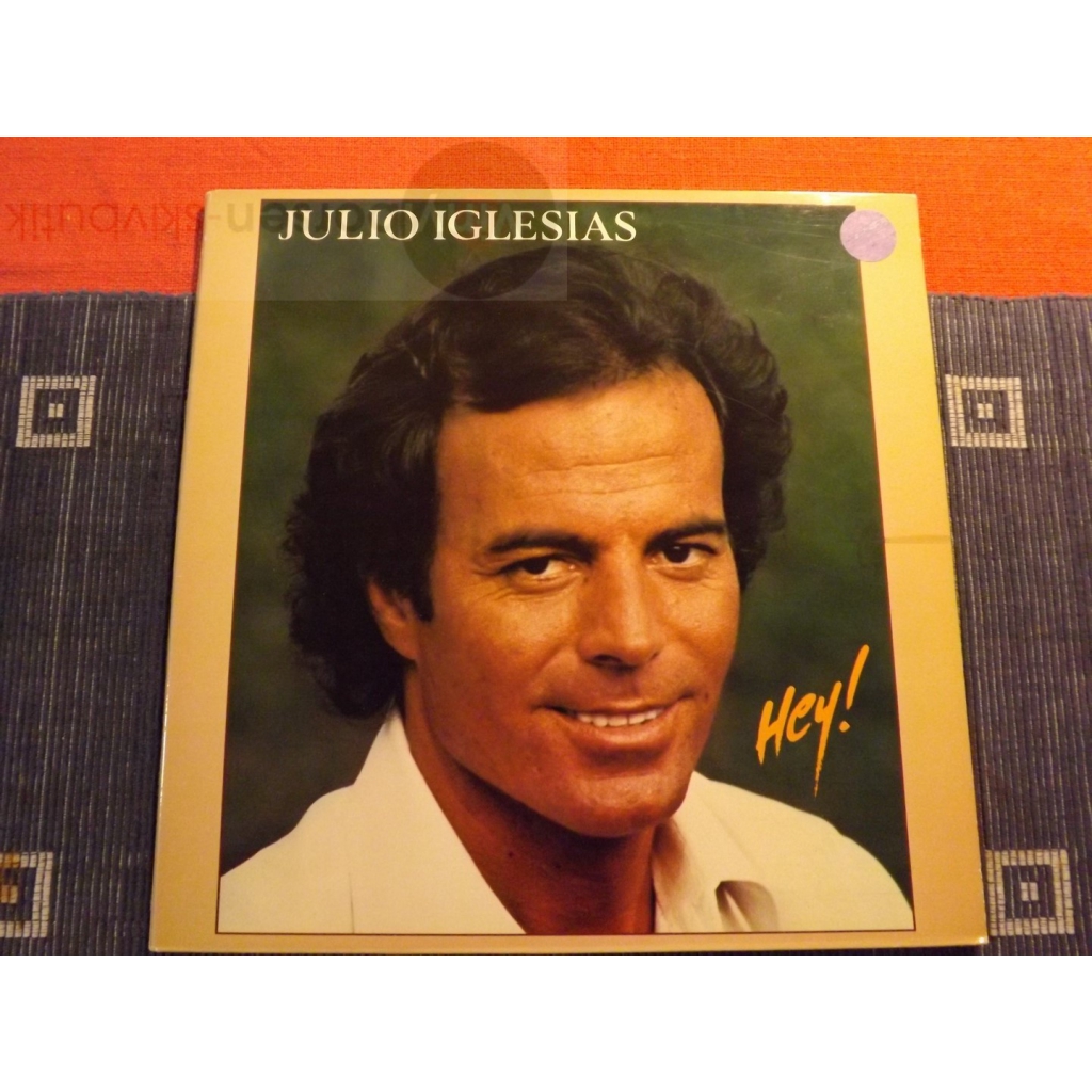 JULIO IGLESIAS   